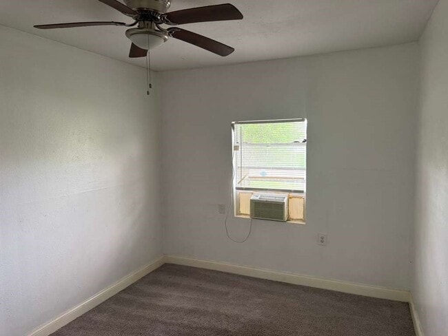 Photo - 6403 Beekman Rd