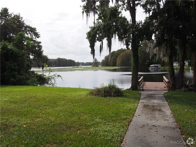 Building Photo - 7636 E Shore Dr Rental