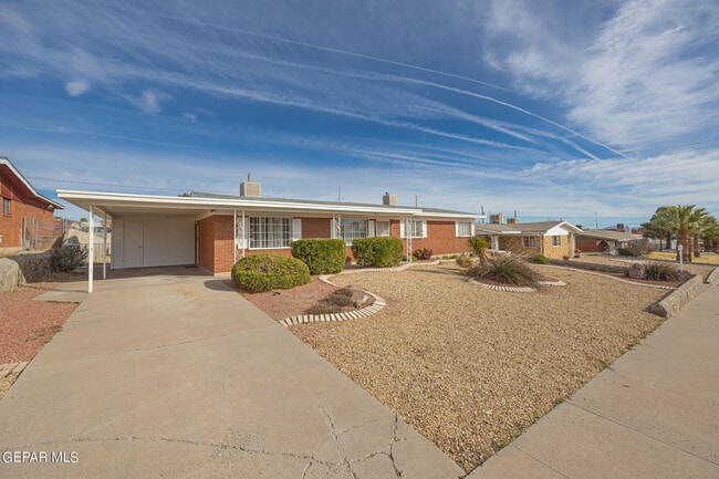 Photo - 3913 Titanic Ave