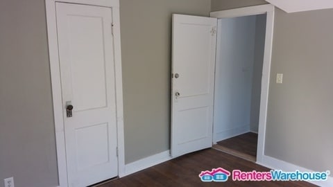 Photo - 224 S Park St