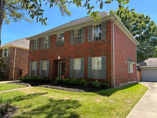Photo - 4635 Meadow Green Dr