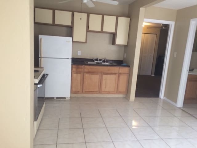 Photo - 717 SW 2nd Ct Unit 2