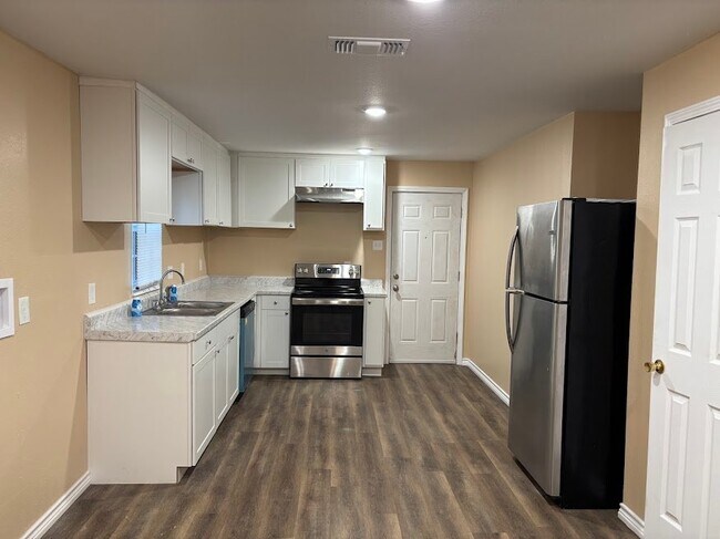 Photo - 2075 FM 2625