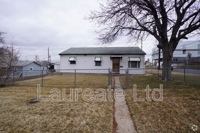 Building Photo - 178 S Grove St Rental