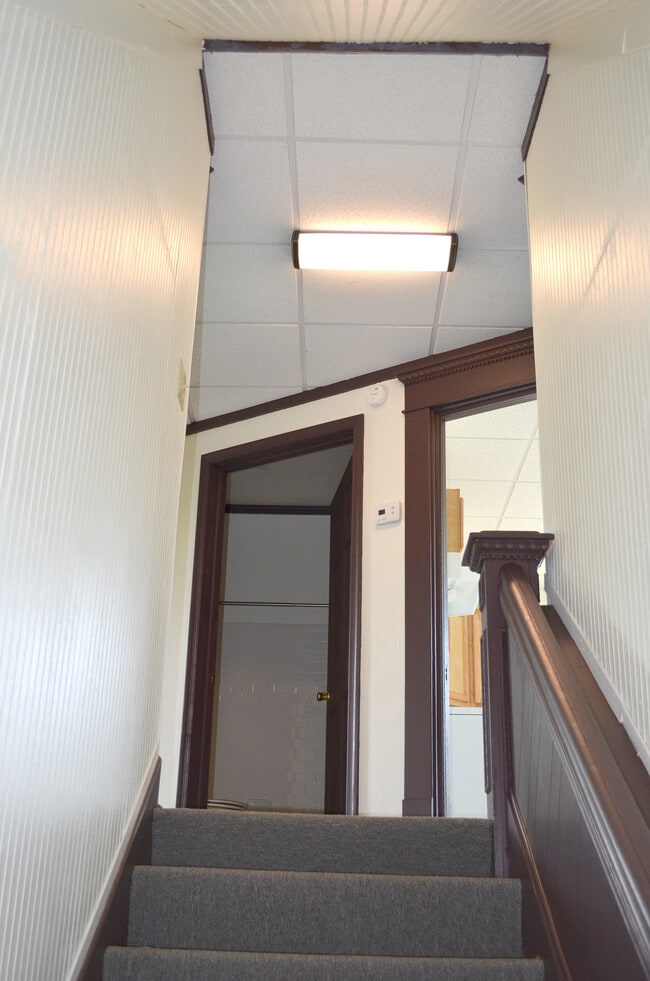 Building Photo - 89 Converse St Unit B