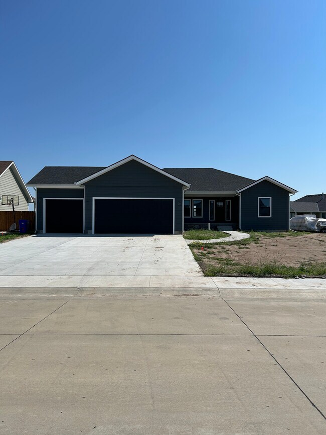 Building Photo - 1508 Tallgrass Drive Rental