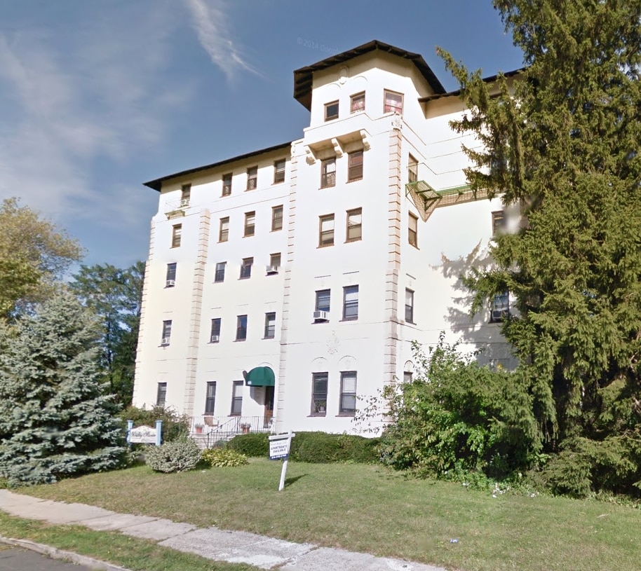 Photo - Wesley Manor Apartments