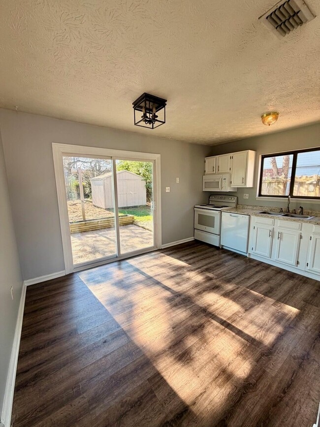 Photo - 3416 Woodspring Dr