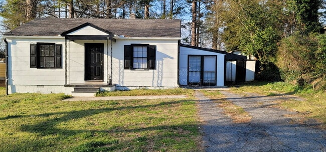 Photo - 2242 Lawson Way