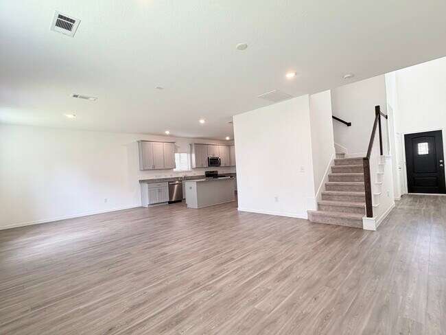 Photo - 1020 Laguna Cv Dr