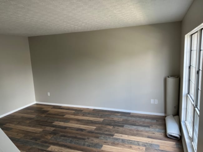 Photo - 5088 Dalmeny Ct