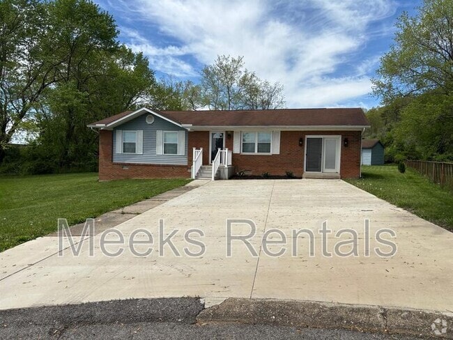 Building Photo - 198 Meadow Dr Rental