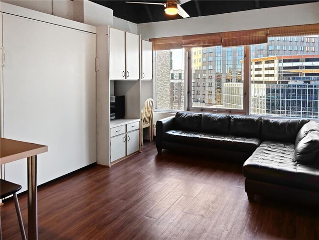 Photo - 431 S 7th St Unit 2613