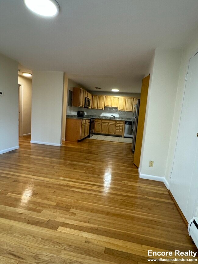 Photo - 110 Babcock St Unidad 37