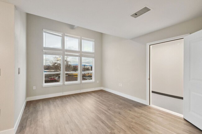 Photo - Dry Gulch Commons