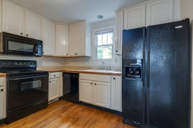 Photo - 3809 Sentinel Dr