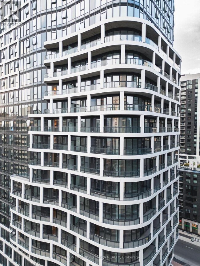 Photo - 400 Albert St Unit 1402