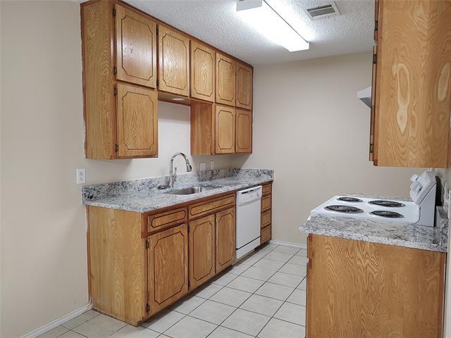 Photo - 145 Page St