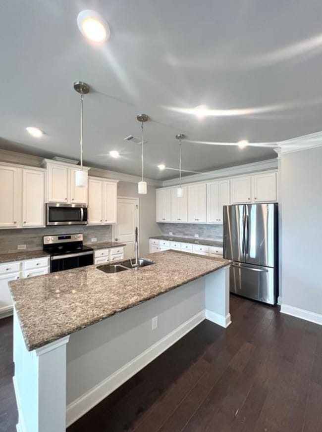 Photo - 3229 Weyhill Trl