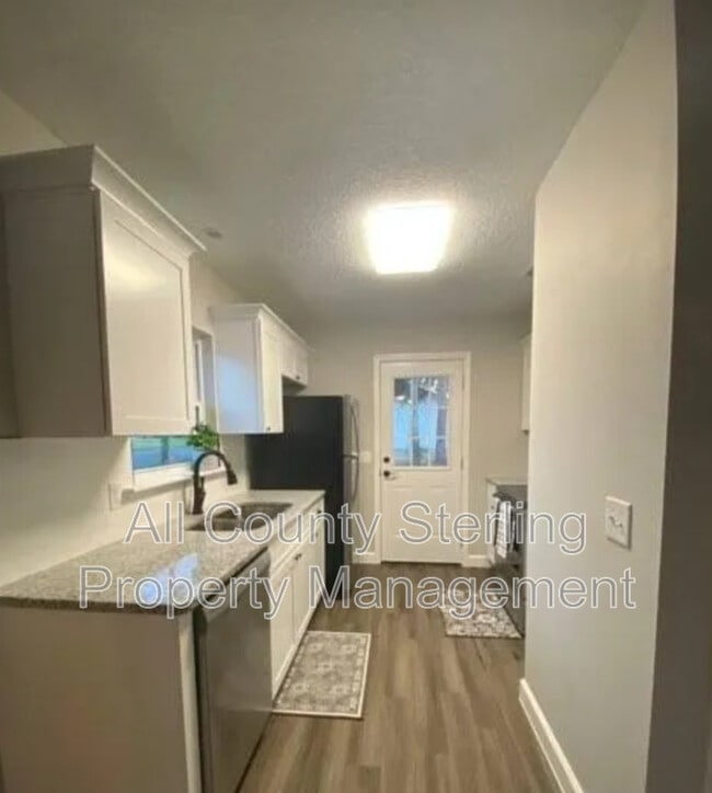 20 SW 5th St