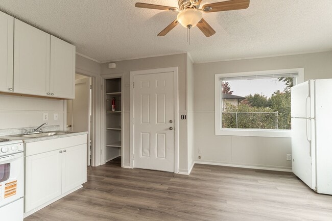 Photo - 908 Bryan St Unit 908 A