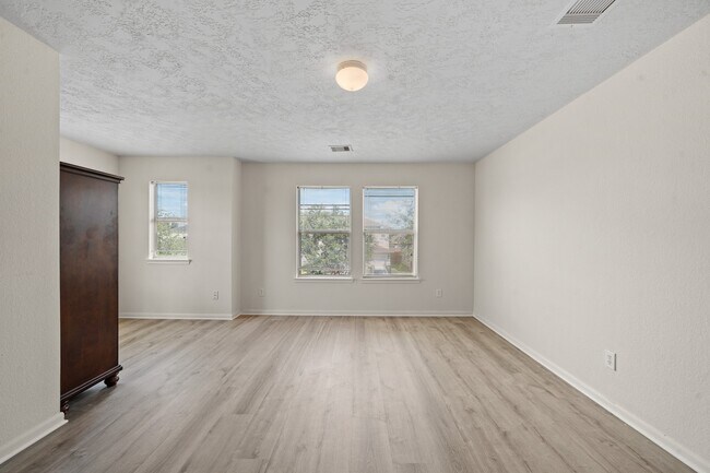 Photo - 20719 Fair Castle Dr