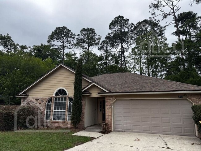 Building Photo - 7863 Spring Branch Dr S