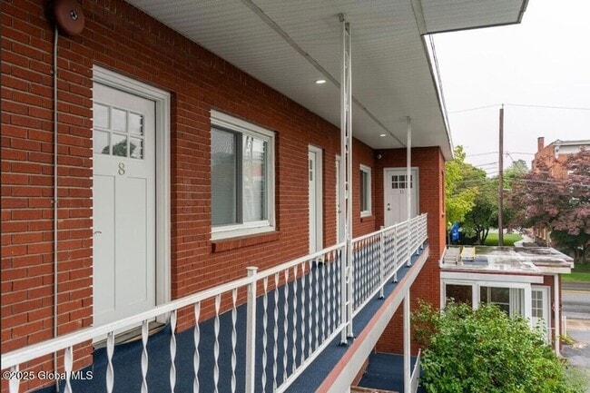 Photo - 195 S Broadway Unit 9