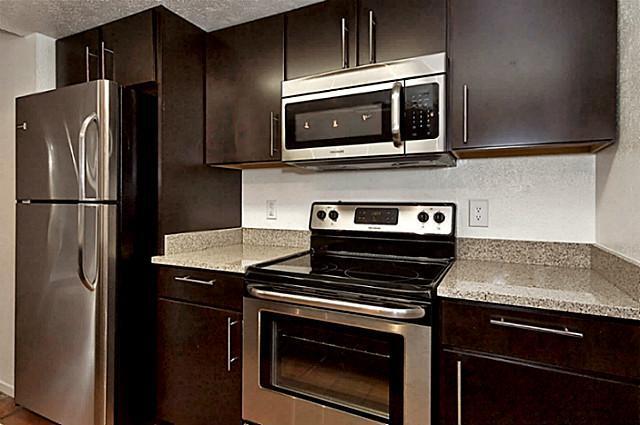 Photo - 5909 Birchbrook Dr Unidad 101 Rental