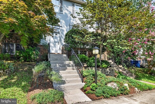 Building Photo - 6003 Chicory Pl