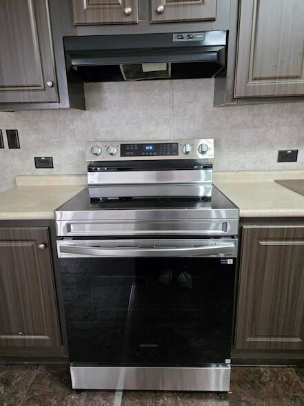 Photo - 675-5604 Corner