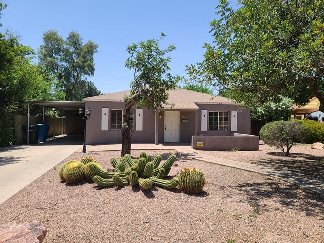 Photo - Classic Woodlea Charm with Modern Updates