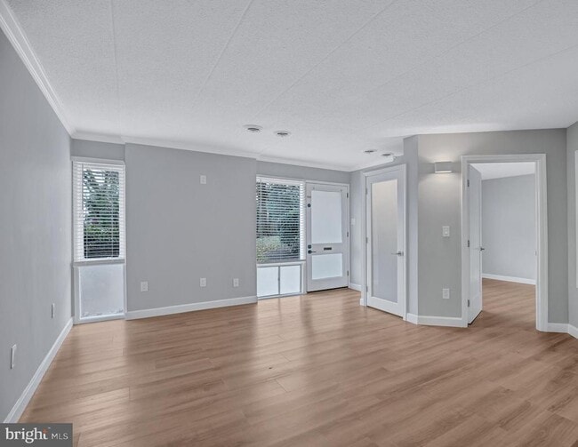 Photo - 2605 Fort Farnsworth Rd Unidad 314