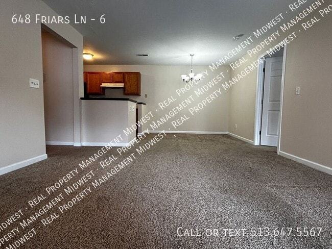 Photo - 648 Friars Ln