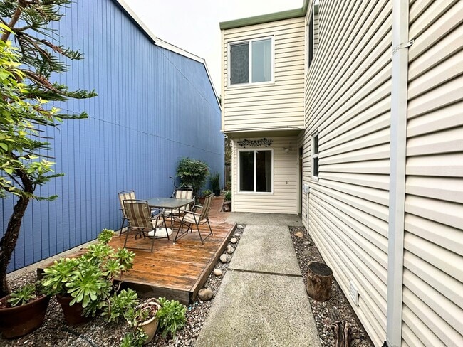 Photo - 4310 Cowell Blvd