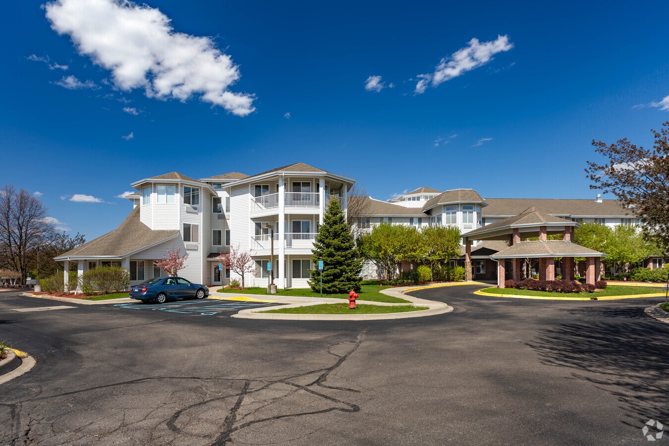 Independence Village of Waterford - Independence Village of Waterford Apartments
