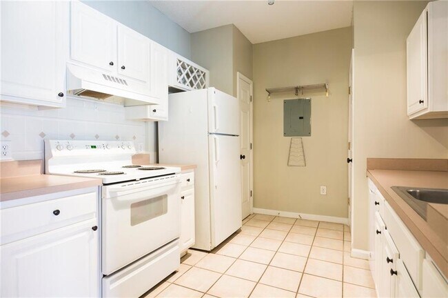Photo - 955 Juniper St NE Unit 3228