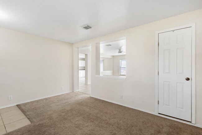Photo - 372 Copper Hill Dr