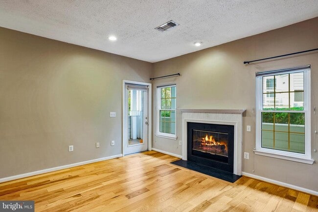 Photo - 1708 Lake Shore Crest Dr Unit 13