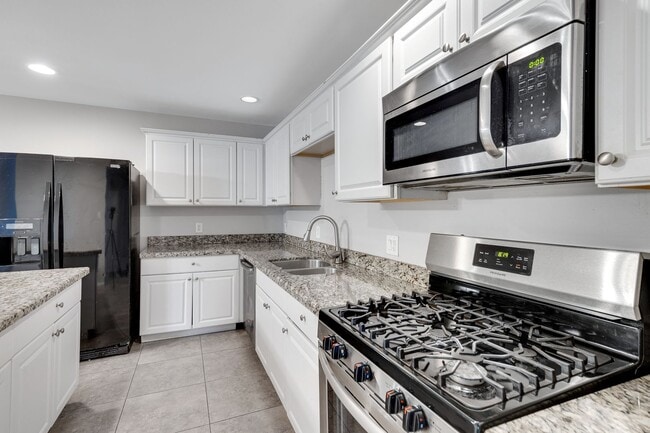 Building Photo - SFH 5/3 Rental