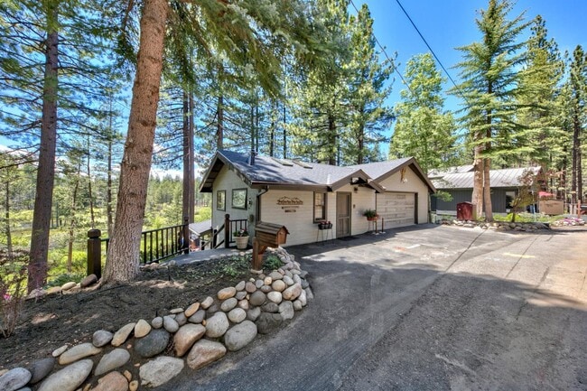 Photo - 1480 Ormsby Dr