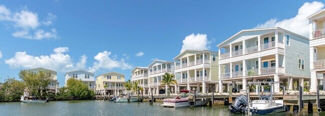 Building Photo - Tarpon Harbour Rental