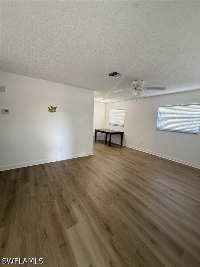 Photo - 1124 Highlands Dr