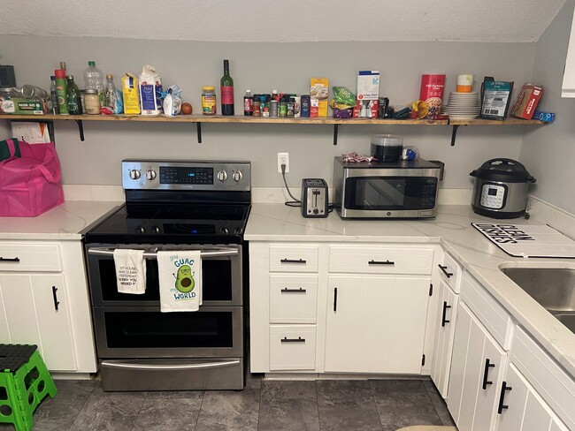Photo - 340 S Olive St Unidad 340.5