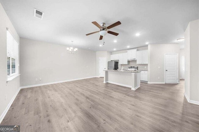 Photo - 204 Vickery Ln