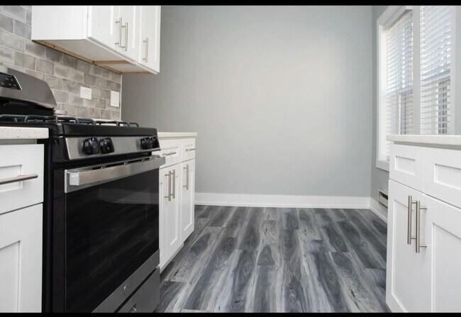 Photo - 0 bedroom in Chicago IL 60613 Unidad 2W