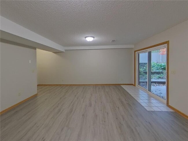 Photo - 19405 Baldwin Cir NW