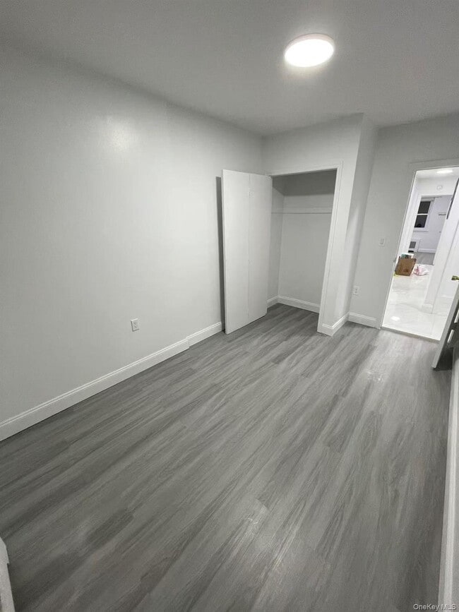 Photo - 198-01 56th Ave