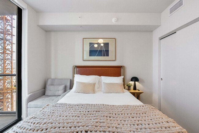 Photo - 11 NE 6th St Unit SI ID1373696P