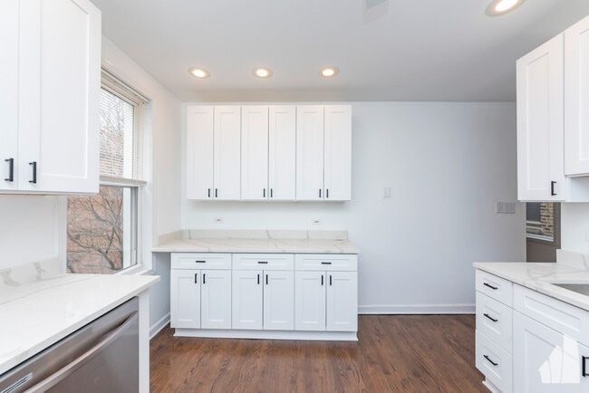 Photo - 1426 N Greenview Ave Unit 3